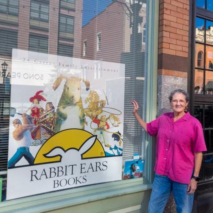 Rabbit Ears Entertainment Opens Pop-up Family Bookstore for the